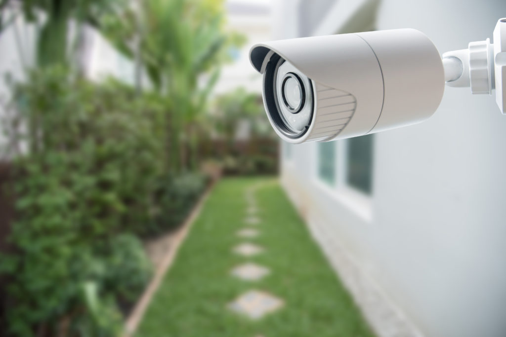 installation de vidéo-surveillance pour protéger sa maison, son appartement ou ses extérieurs.